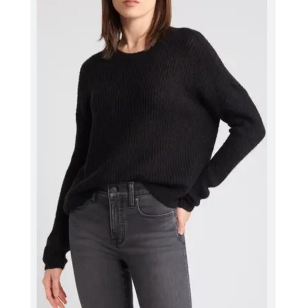 One Grey Day Women's Black Crew Neck Ribbed Sweater Size XS
